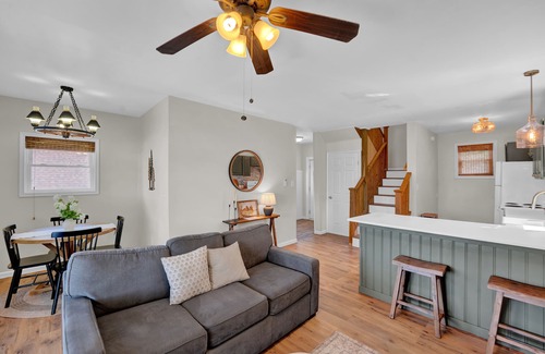 Lake Ariel House | Lakefront, Hot Tub, Private Dock, 2 Decks, Patio, Kayaks in Season