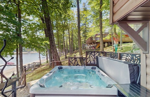 Gloversville House | Lakefront house with kayaks, hot tub, firepit, dock - in ADK Park