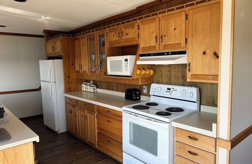 Georgian Bay Cottage | Lakefront Island Cottage, on Georgian Bay in Beautiful Honey Harbour