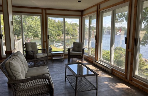 Georgian Bay Cottage | Lakefront Island Cottage, on Georgian Bay in Beautiful Honey Harbour
