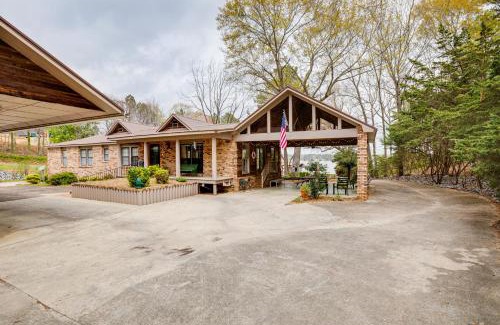 Leesburg House | Lakefront Leesburg Home with Private Dock and Ramp!