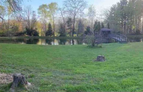 Westfield Cabin | Lakefront Log Cabin Retreat