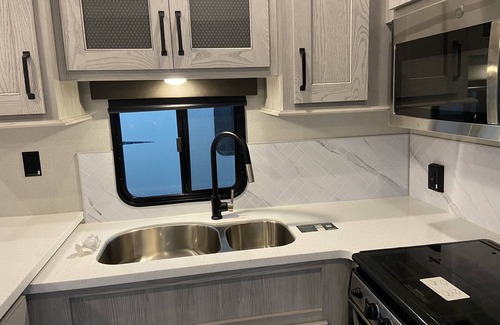 Mayes County House | Lakefront luxury 5th wheel on Lake Hudson. No cleaning fees!