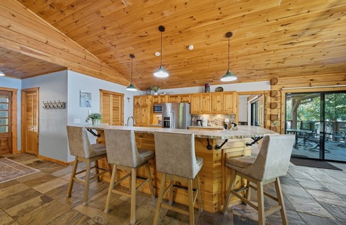 Jay House | Lakefront Luxury Log Cabin on Grand Lake O’ the Cherokees