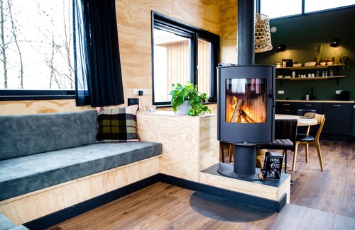 Grou Cabin | Lakefront Nature House in Friesland: Sweltsje