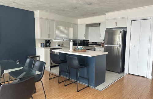 Romney House | Lakefront Retreat & Game Room