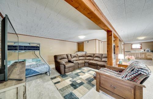 Fort Towson Apartment | Lakefront Retreat with Patio in Fort Towson!