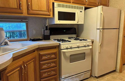 Parry Sound House | Lakefront RV Cottage in Parry Sound #14
