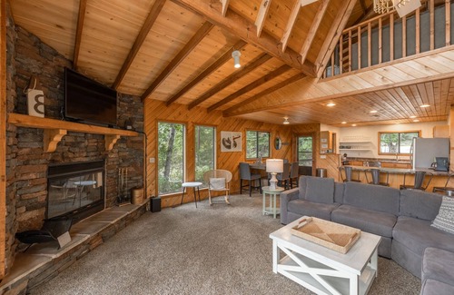 Innsbrook Ski Chalet | Lakefront Sanctuary by Innsbrook Vacations!