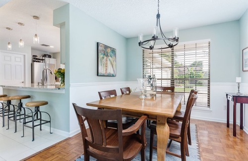 Golden Glades - The Woods House | ★Lakefront & Spacious★ CasperBeds-10min Beach/Mayo