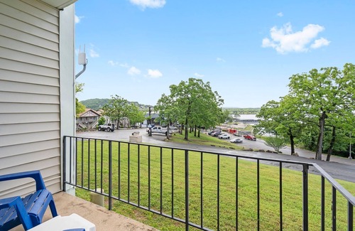 Indian Point Condo | Lakefront Suite, Swim Up Bar, Reosrt Pools, Marina & Tiki Bar