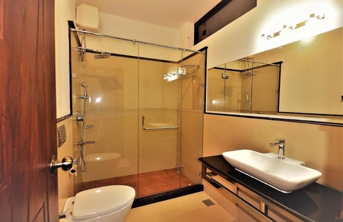 Vazhavatta House | LakeRose Wayanad Resort - Lake view