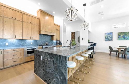 Canyon Lake House | Lakeshore Lodge 1 - Private pool & Close to lake