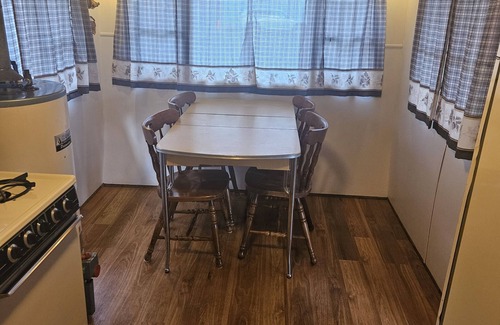 Iron River Hotel | Lakeshore Motel Ice Lake