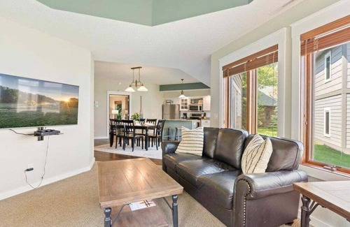 Nisswa Condo | Lakeside Condo in Gull Lake, MN, 2BR, Boat Rentals