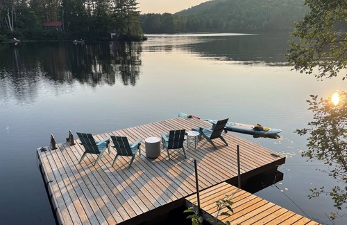 Lake St. Peter Cottage | Lakeside Cottage Near Algonquin Park