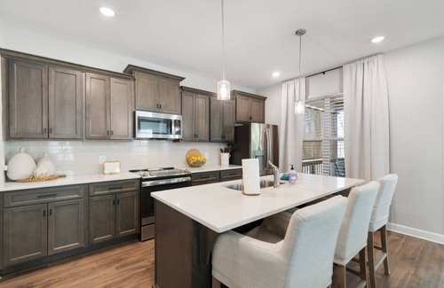 Tullahoma Cottage | Lakeside Cottage w/Golf Cart, Hot Tub, & Fire Pit