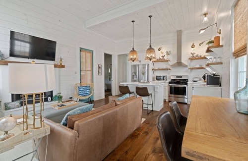 Guntersville House | Lakeside Dreams at River Rocks Plantation