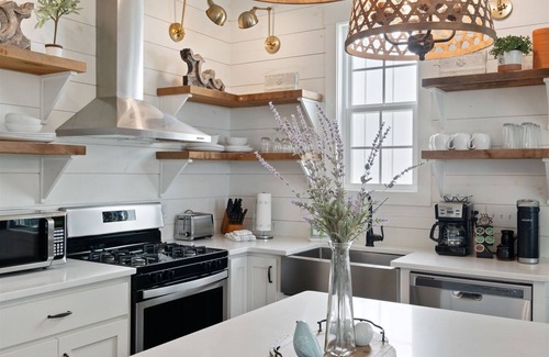 Guntersville House | Lakeside Dreams at River Rocks Plantation