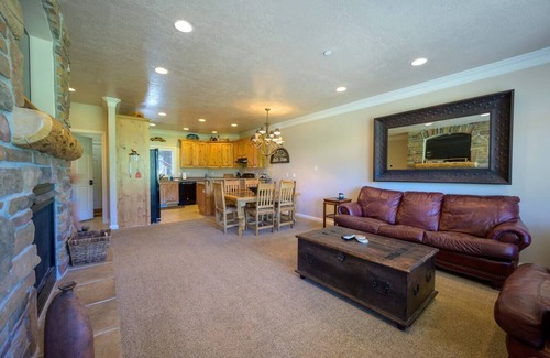 Ogden Condo | Lakeside Escape LS36A 1 BR | Ski |Game Rm |Hot Tub
