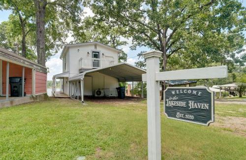 Jefferson House | Lakeside Haven with Deck and Views in Jefferson!