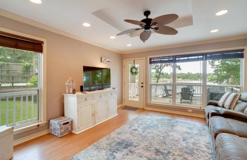 Jefferson House | Lakeside Haven with Deck and Views in Jefferson!