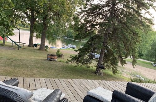 Vergas Resort | Lakeside home on Loon Lake