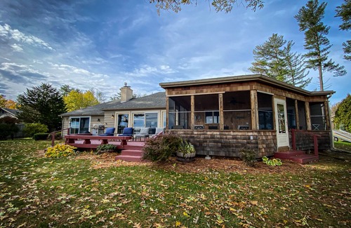 Plattsburgh House | Lakeside Luxury