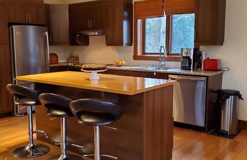 Val-des-Lacs Cottage | Lakeside privacy in the middle of nature in the heart of Laurentides