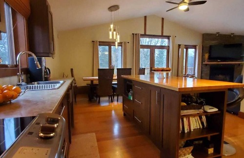 Val-des-Lacs Cottage | Lakeside privacy in the middle of nature in the heart of Laurentides