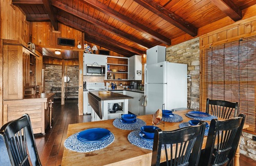 Canyon Lake House | Lakeside Water View Haven: BOAT Rental, Catering & Babysitter