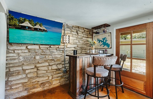 Canyon Lake House | Lakeside Water View Haven: BOAT Rental, Catering & Babysitter