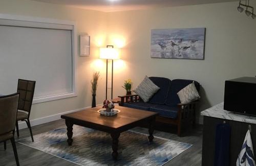 Central Okanagan Bed & Breakfast | Lakeview Gardens B&B