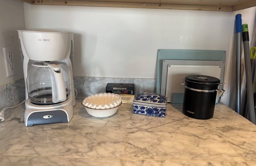 Davenport House | Lakeview Getaway, very close to Marina, Boating, Fishing & Wildlife Paradise!