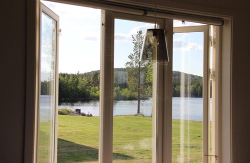 Svardsjo House | Lakeview Houses Sweden 2