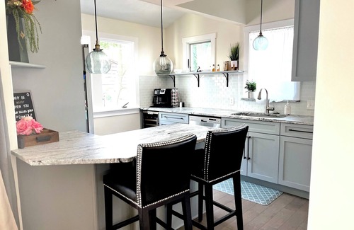 Lakewood House | Lakewood's Cozy Cottage