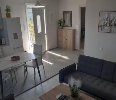 Fternon Apartment | Lakis house