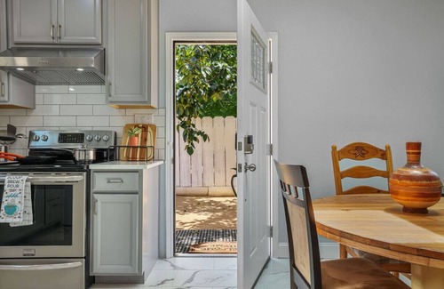 La Loma House | LaLoma Delight. Travel Retreat!