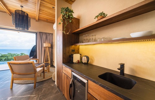 Carmen Hotel | LALOON Luxury Suites - Adults Only