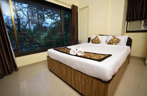 Lokhandwala Complex Hotel | Lalsai Residency Andheri