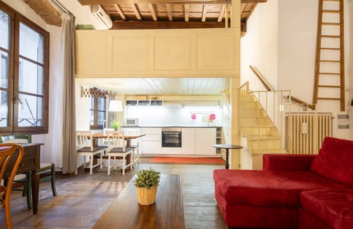 San Giovanni Apartment | Lambertesca Loft in Florence