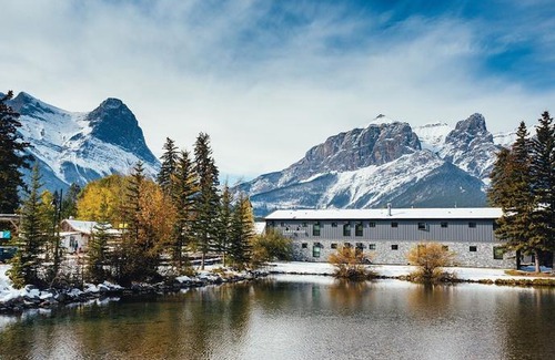 Town Centre Hotel | Lamphouse Hotel
