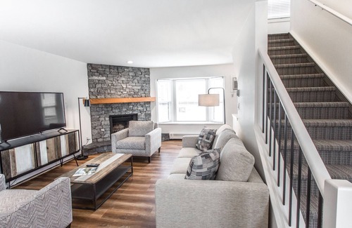 Town Centre Hotel | Lamphouse I The Lamphouse Apartment