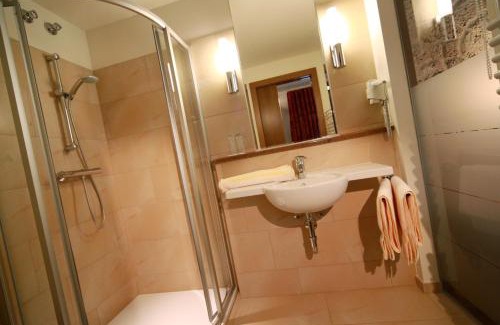 Zelking House | Landgasthof Erber