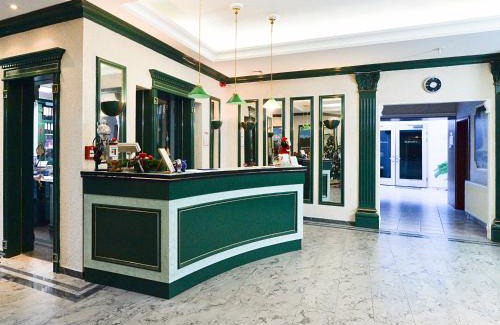 Gros Breesen Hotel | Landgasthof & Hotel Waldow
