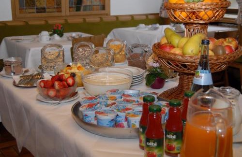 Uehlingen-Birkendorf Hotel | Landgasthof Rößle