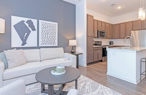 San Marco Apartment | Landing | Amazing 1BD, Clubhouse, Yoga Studio