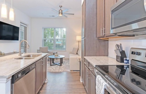 San Marco Apartment | Landing | Amazing 1BD, Clubhouse, Yoga Studio