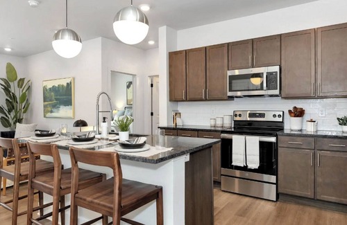 Madison Apartment | Landing | Amazing 1BD, Clubhouse, Pool