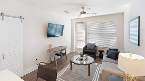 Wetmore Apartment | Landing Apartments near UT San Antonio